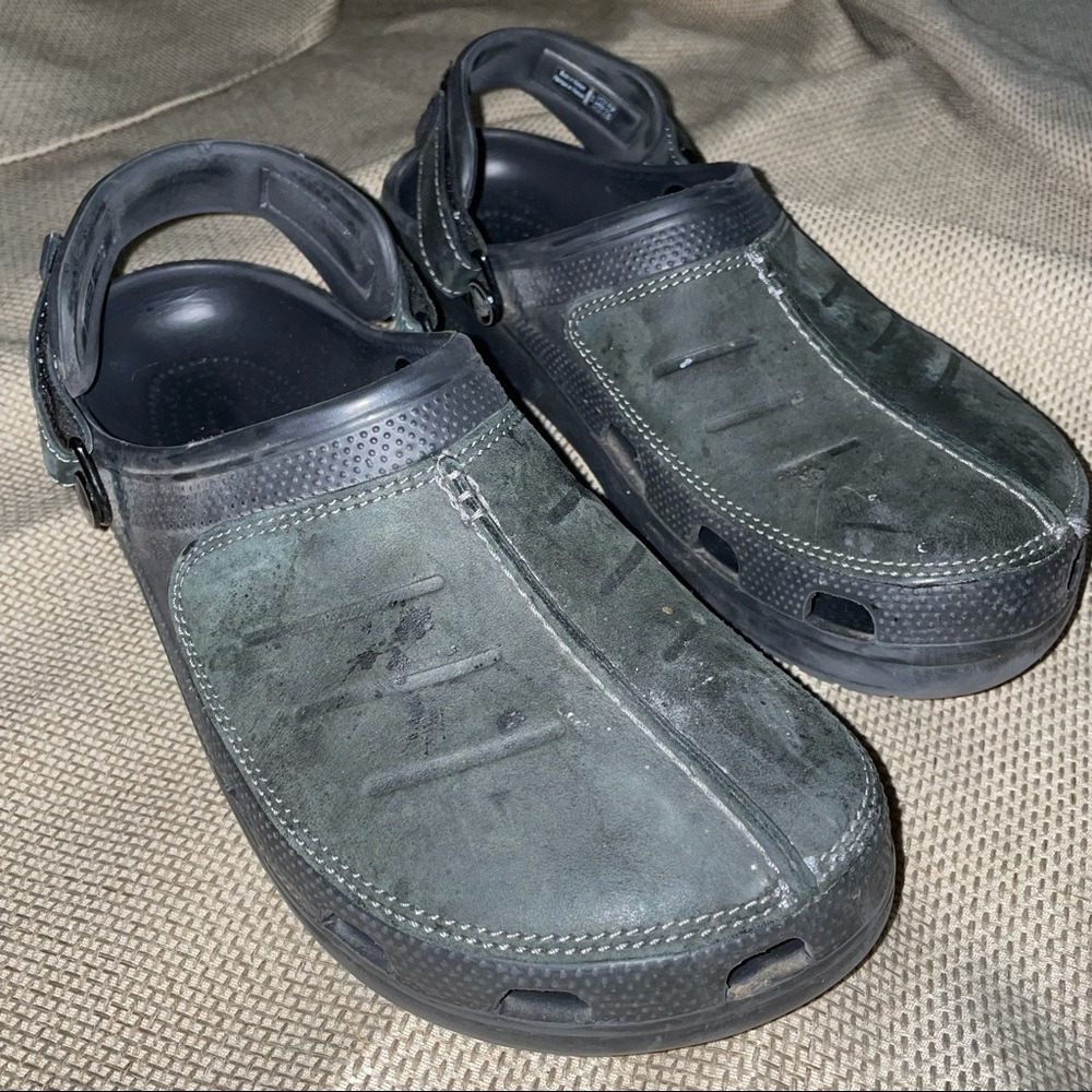 Black Bogota Crocs
